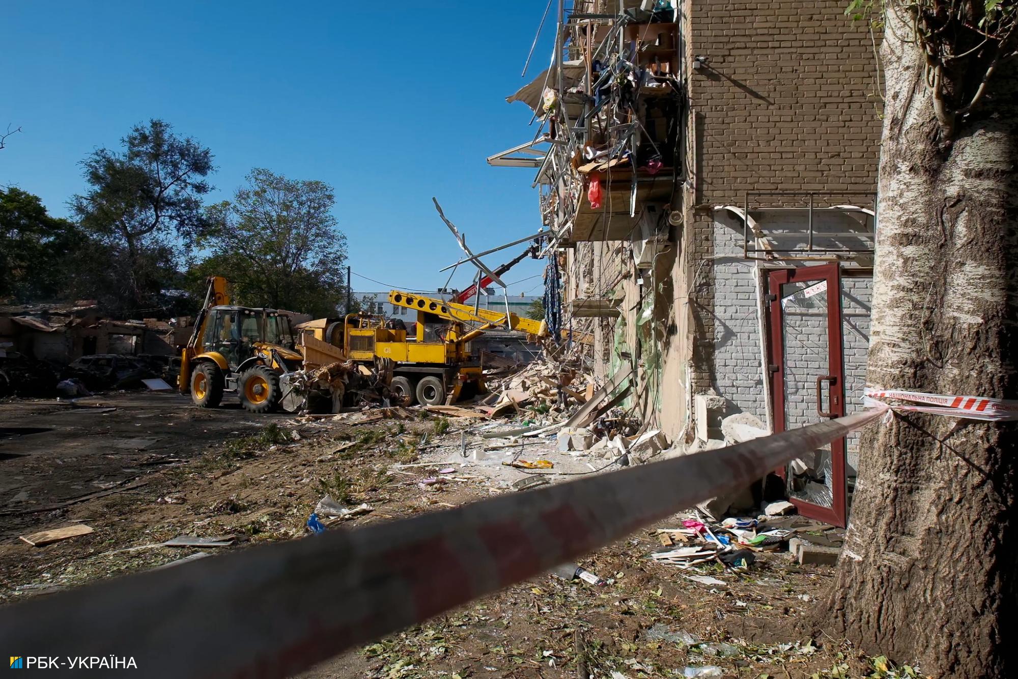 "Нехай бомблять Москву!" Як живе Запоріжжя після атак КАБами і що там говорять про Росію